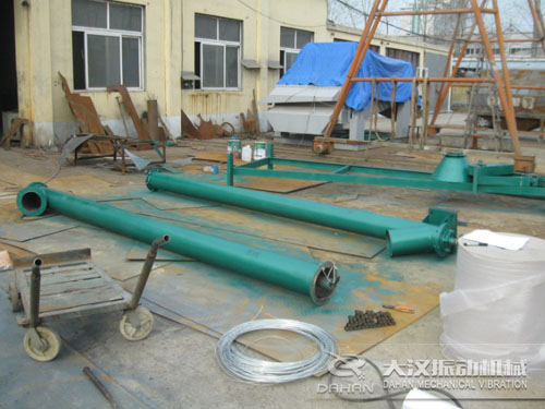 絞龍螺旋（xuán）輸送（sòng）機